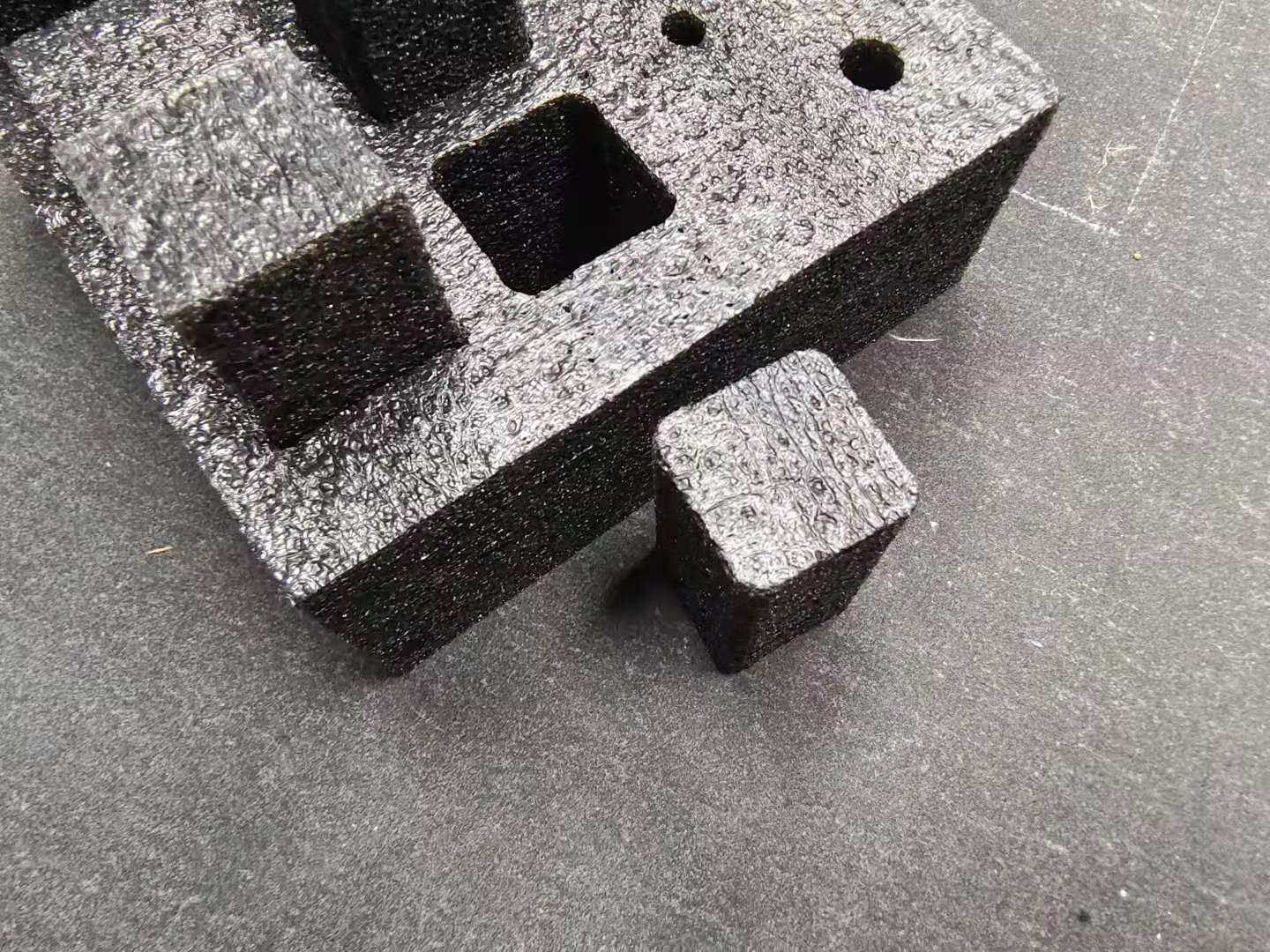 60mm厚珍珠棉一次成型精密切割方案