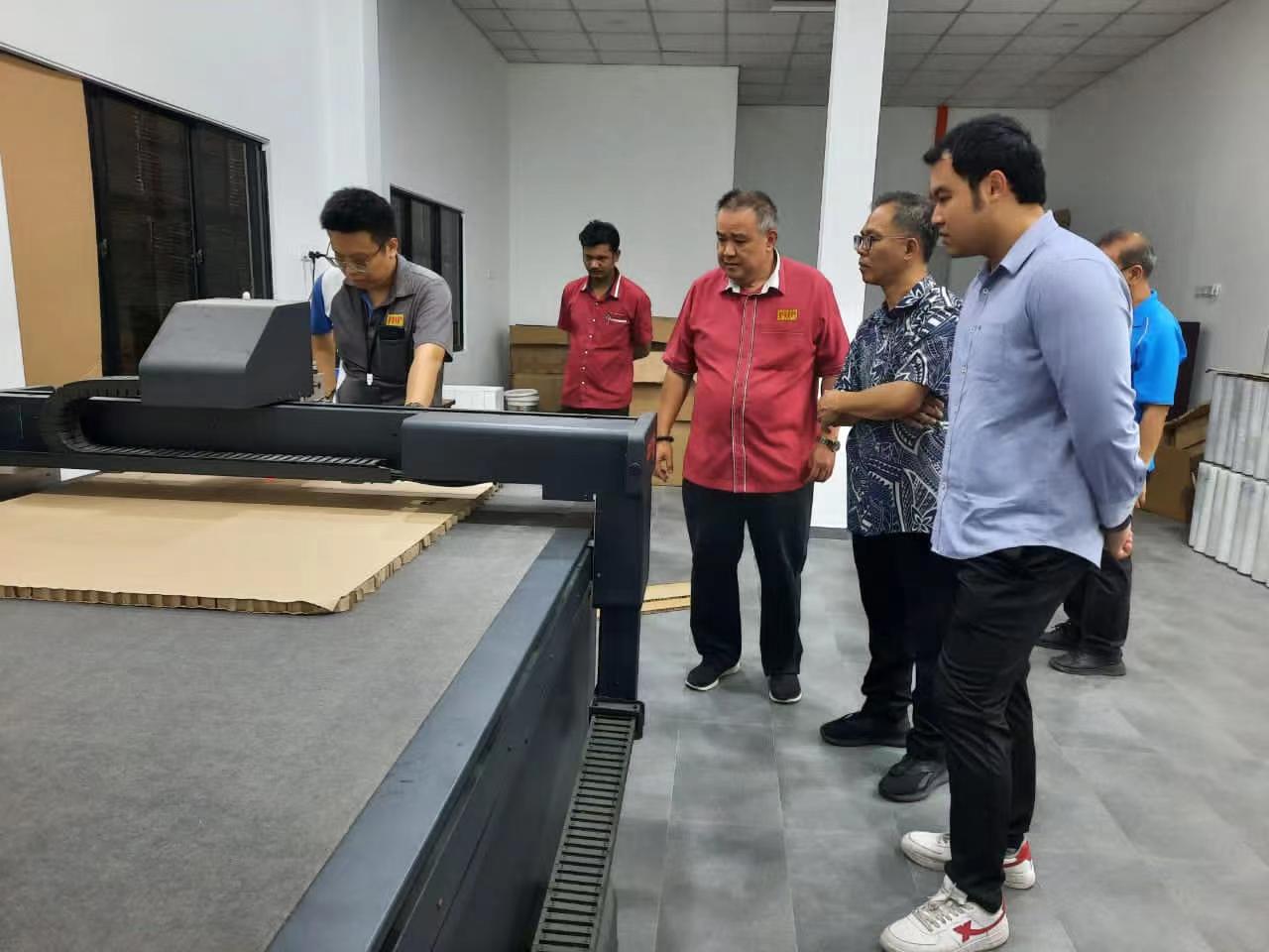 ZCCUTTER蜂窝纸板切割加工细节
