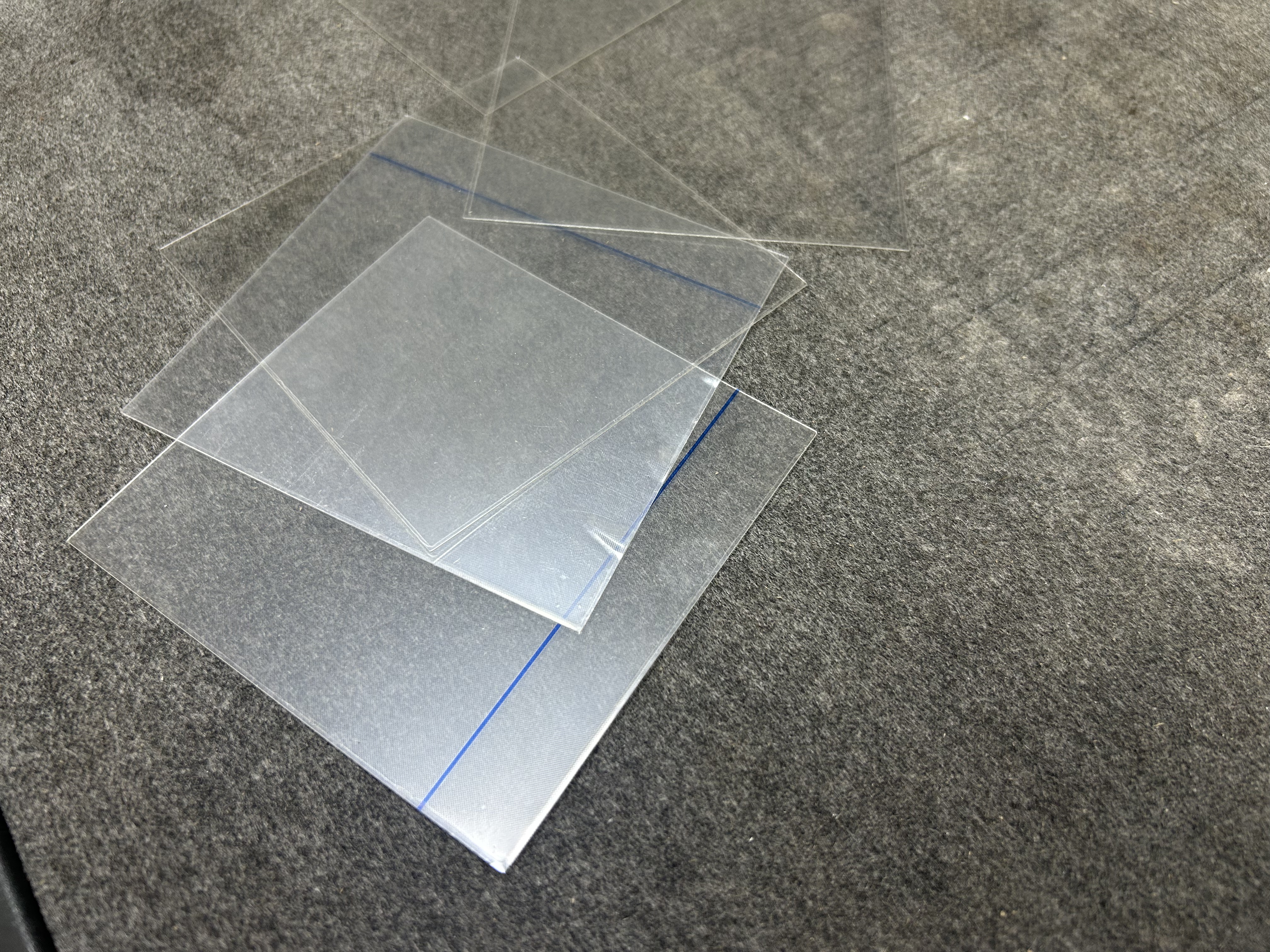 ZCCUTTER PET 保护膜振动刀切割无拉丝无波浪边 - 数字切割机