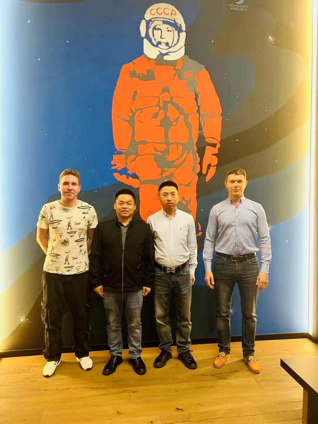 振动刀切割机畅销全球 - 交流研讨现场 - 数字切割机